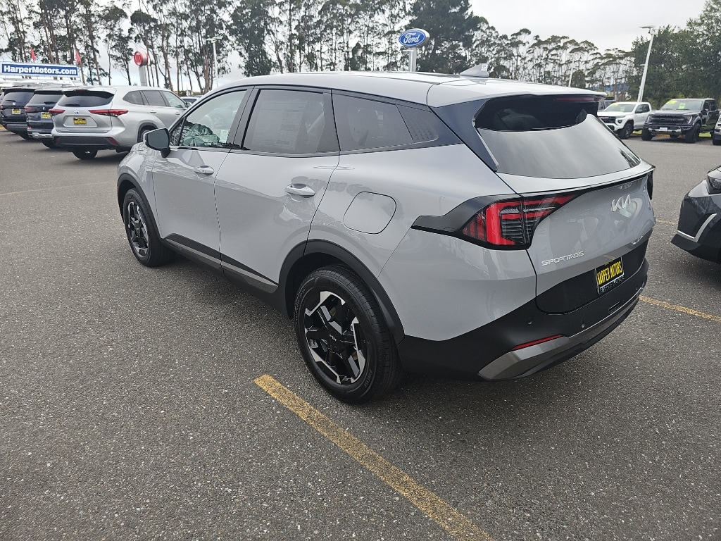 New 2026 Kia Sportage Hybrid S SUV