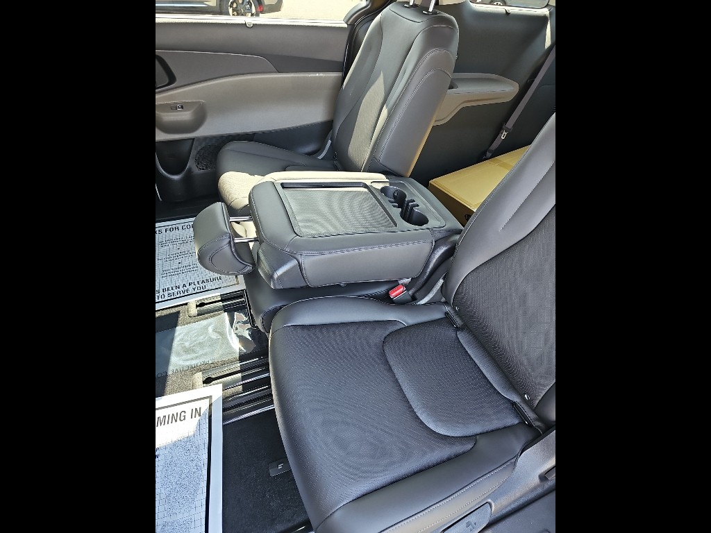 2026 Kia Carnival SX - Photo 28