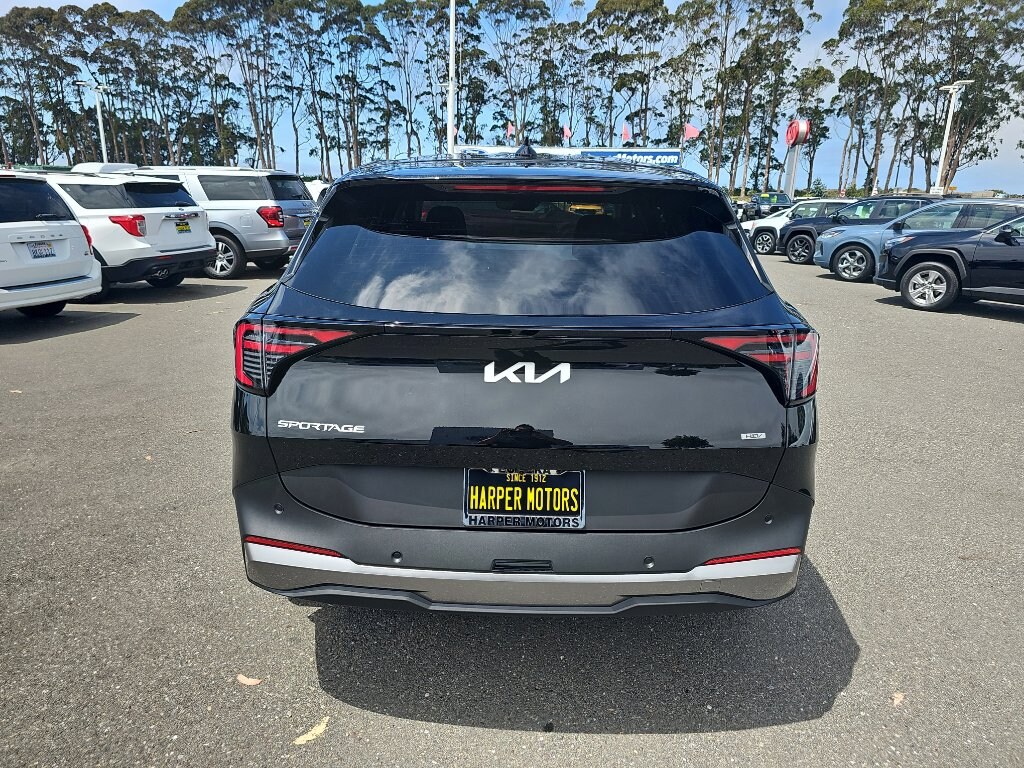 New 2026 Kia Sportage Hybrid S SUV