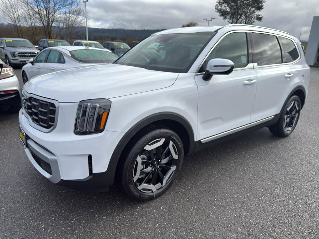 2025 Kia Telluride S's photo