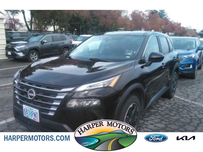 2024 Nissan Rogue SV's photo