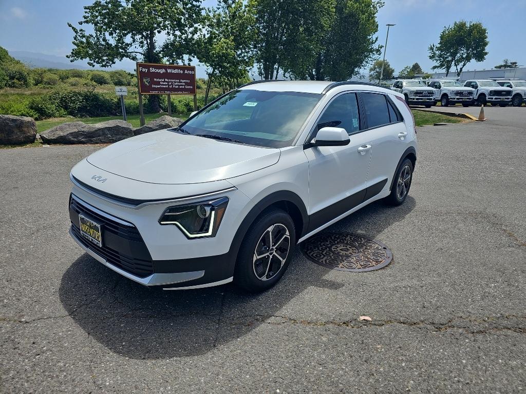 2026 Kia Niro LX HEV's photo