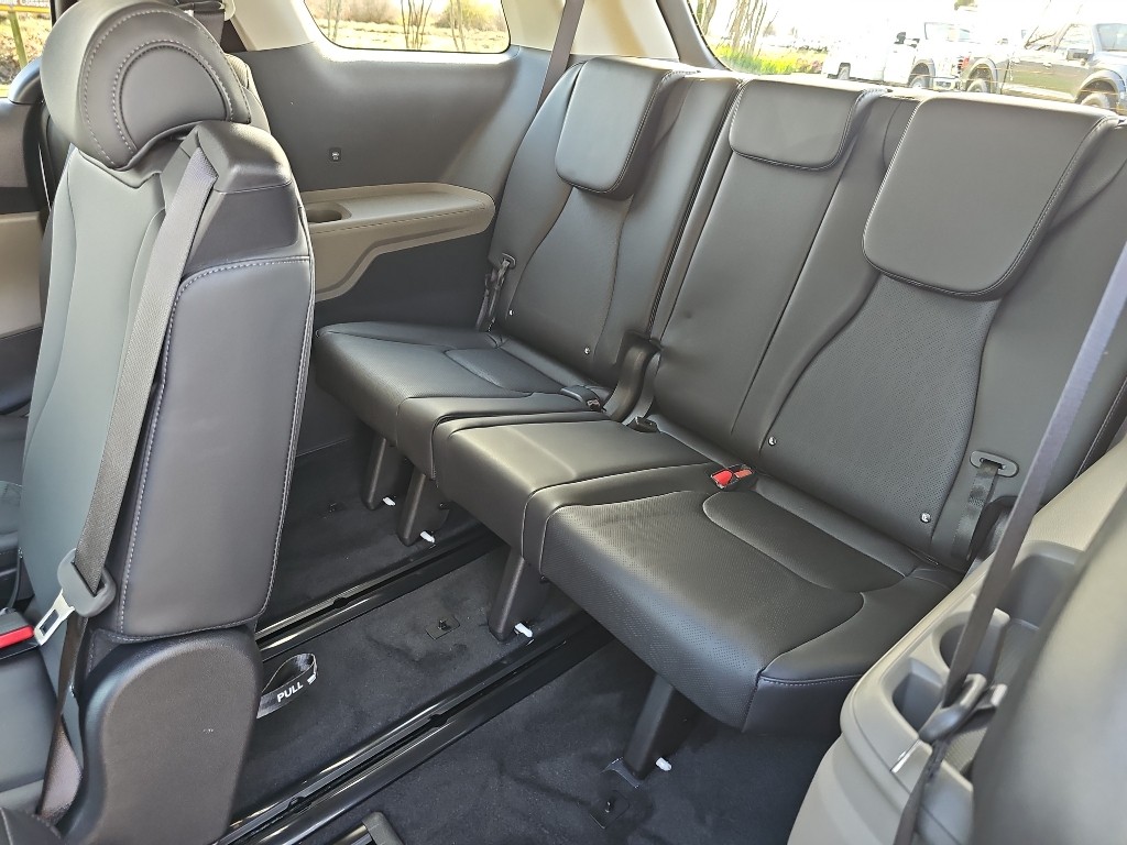 2026 Kia Carnival LXS - Photo 24