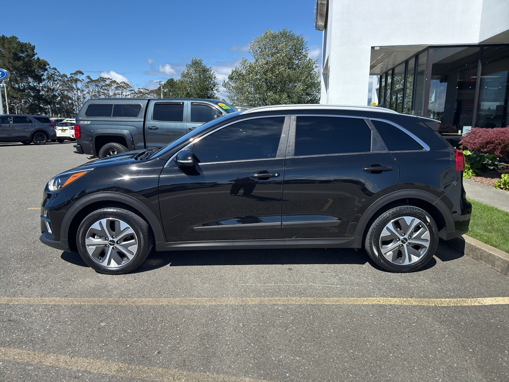 Used 2022 Kia Niro S with VIN KNDCC3LG2N5159336 for sale in Eureka, CA