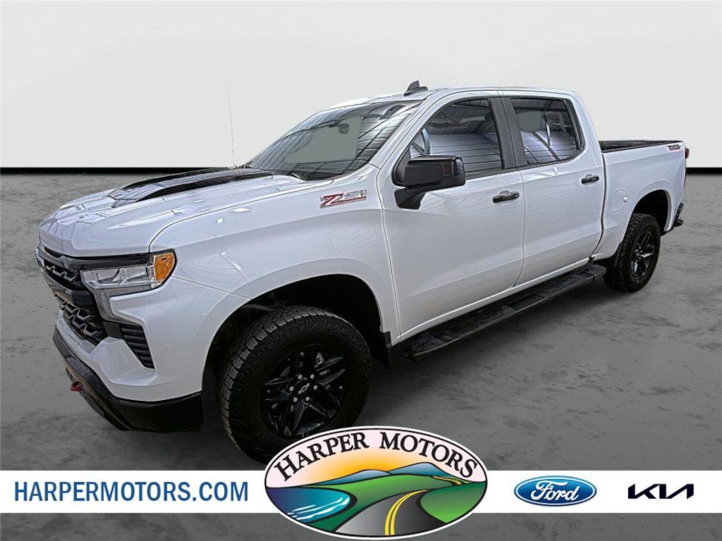 Used 2024 Chevrolet Silverado 1500 LT Trail Boss 4WD Crew Cab 147 LT Trail Boss