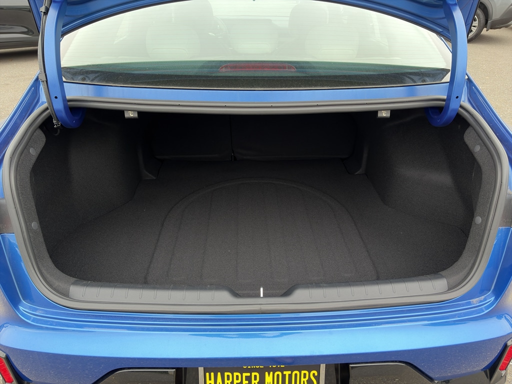 2025 Kia K4 GT-Line - Photo 17