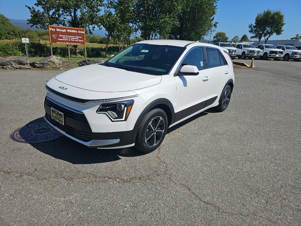 2026 Kia Niro LX HEV's photo
