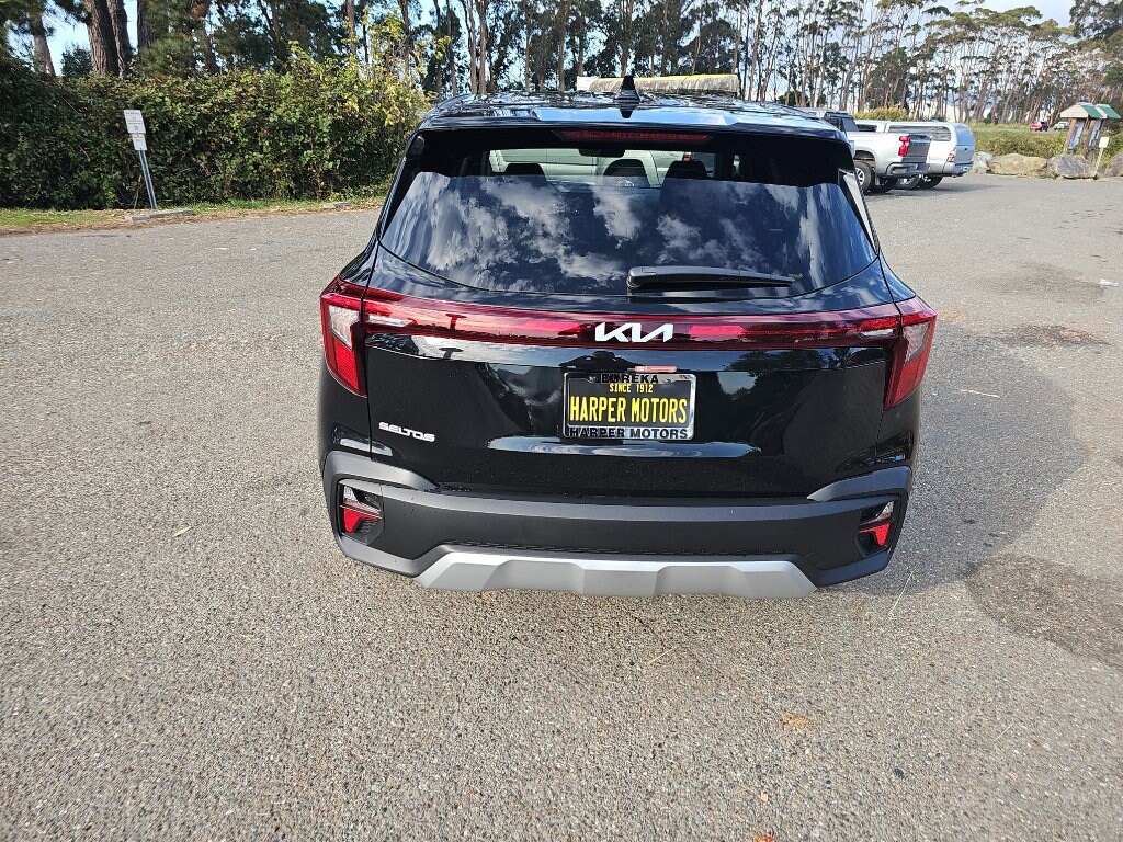 New 2026 Kia Seltos LX SUV