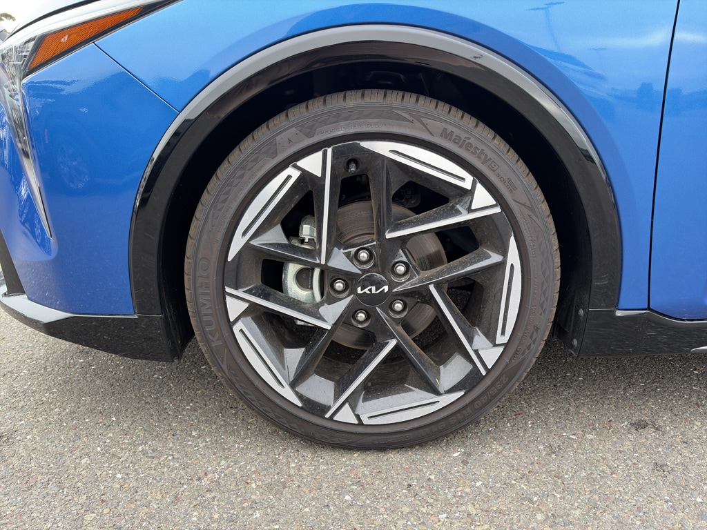 2025 Kia K4 GT-Line - Photo 8