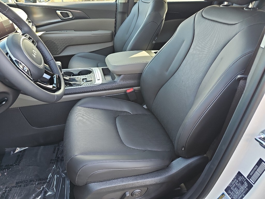 2026 Kia Carnival LXS - Photo 21