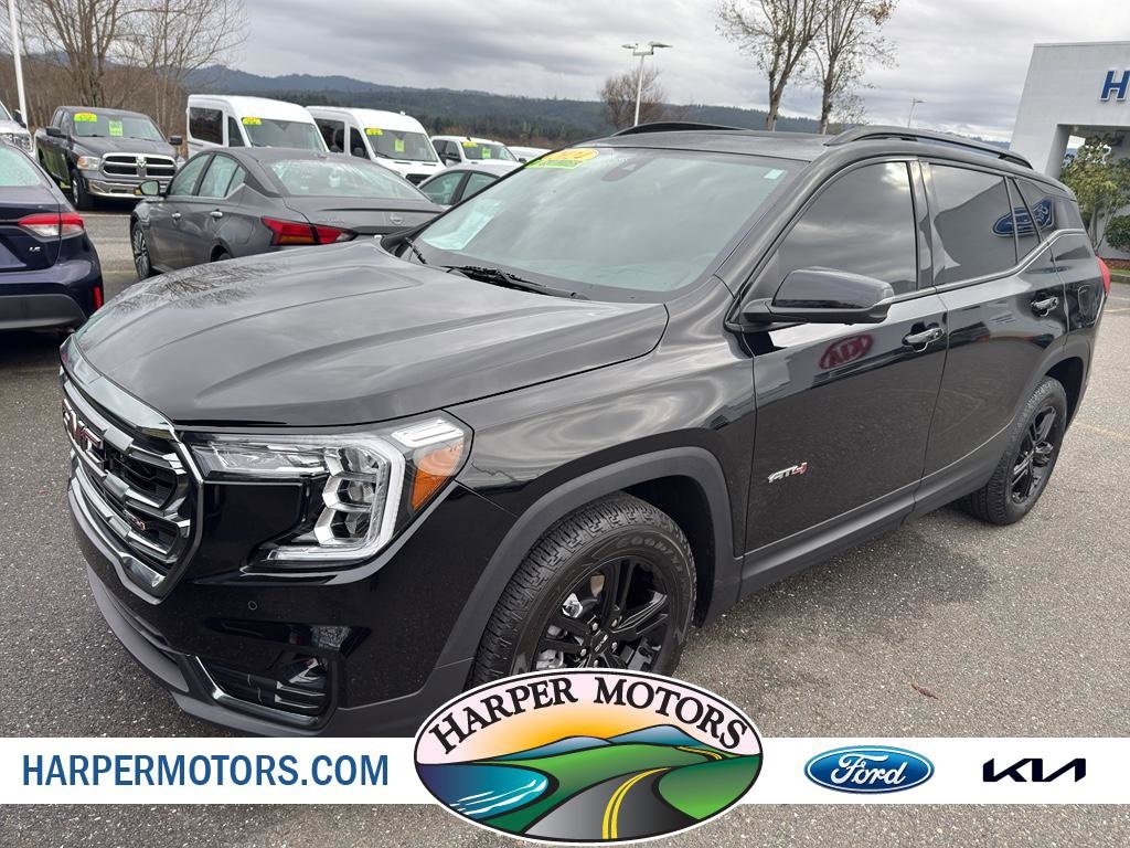 2024 GMC Terrain AT4's photo