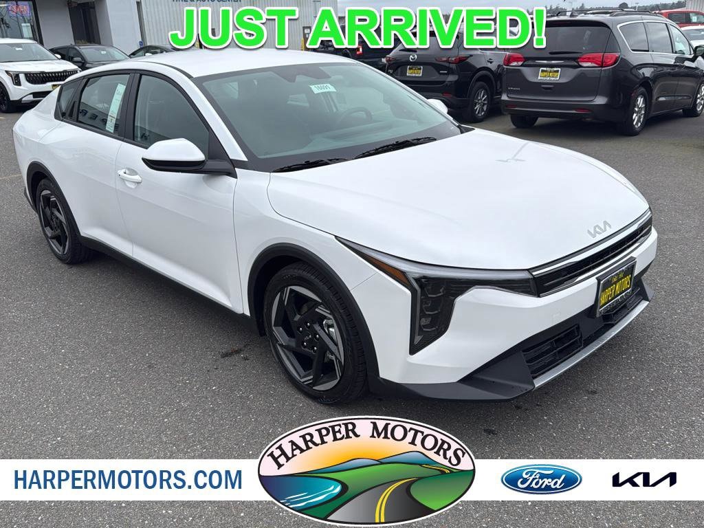 2025 Kia K4 EX's photo