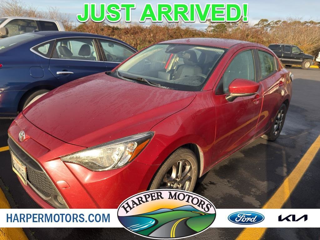 2019 Toyota Yaris LE's photo