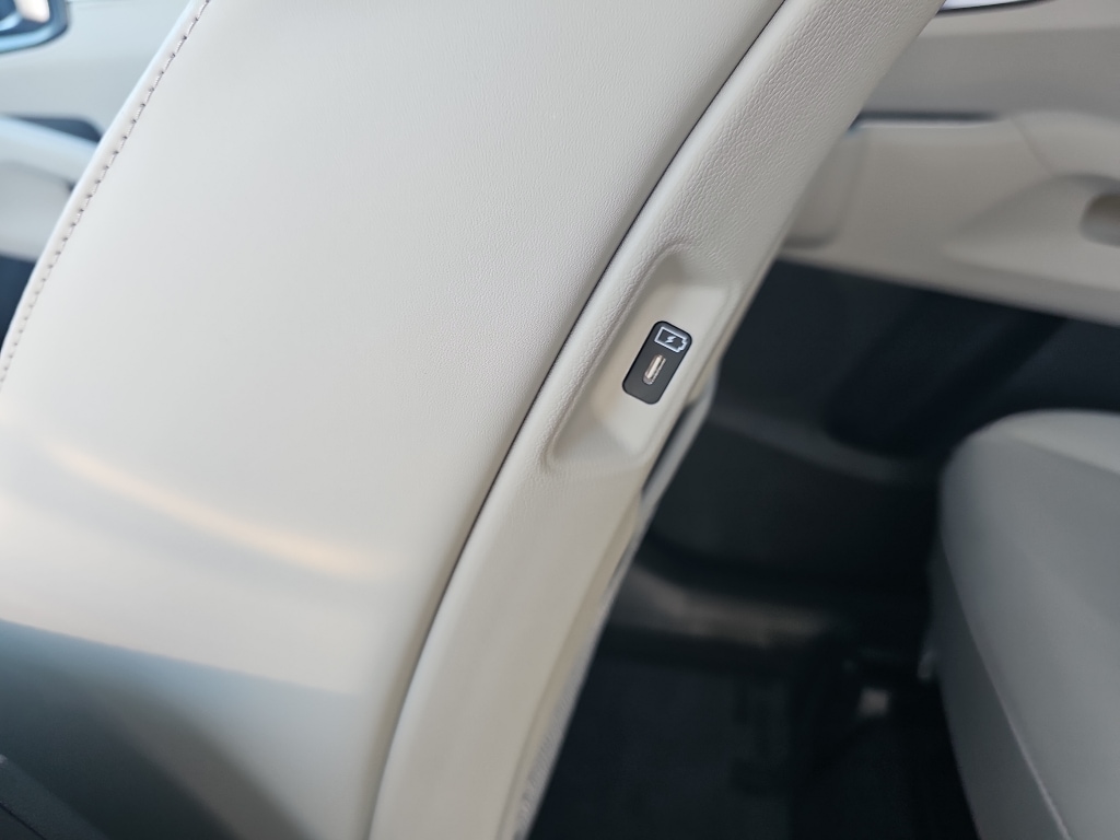 2026 Kia Sorento EX - Photo 24