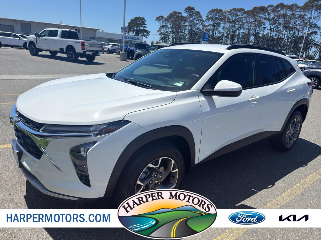 2025 Chevrolet Trax LT's photo