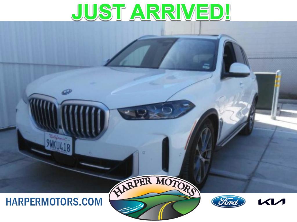 2025 BMW X5 xDrive50e's photo