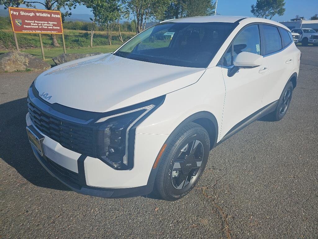 2026 Kia Sportage LX's photo