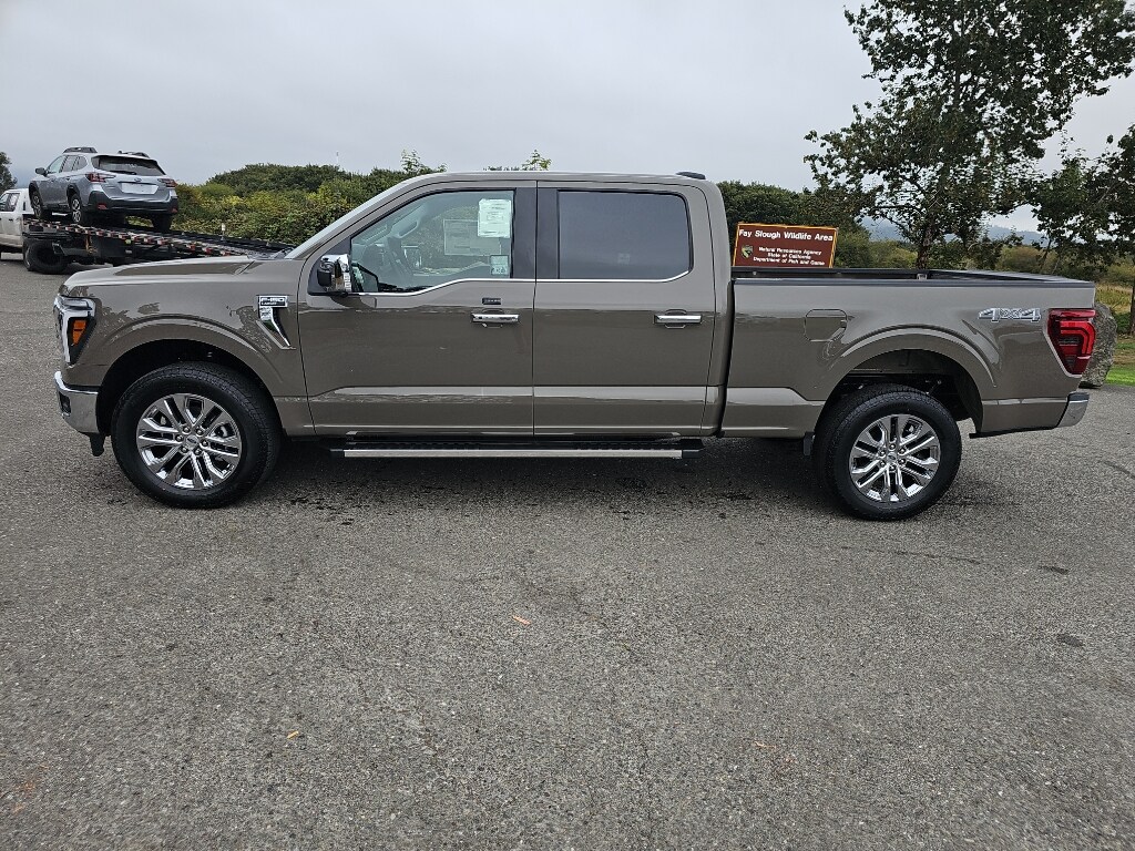2025 Ford F-150 Lariat photo 2