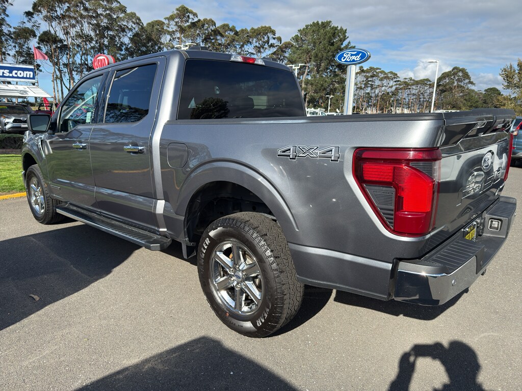 2024 Ford F-150 XLT photo 2