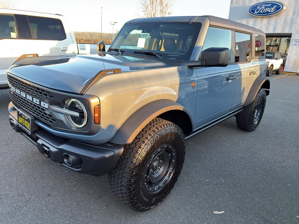 2025 Ford Bronco Badlands 4x4's photo