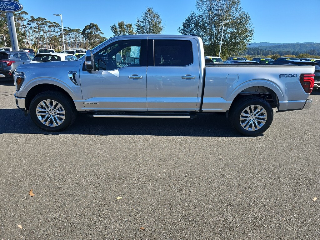 2025 Ford F-150 Lariat photo 2