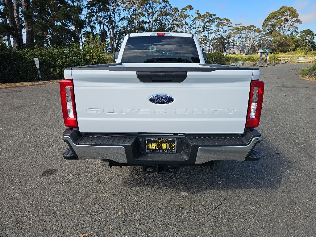 2025 Ford F-250 XLT photo 4