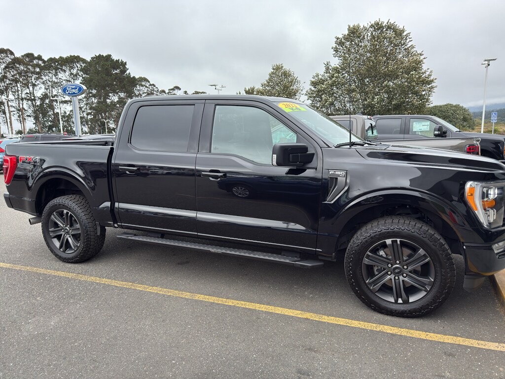 2022 Ford F-150 XLT photo 2