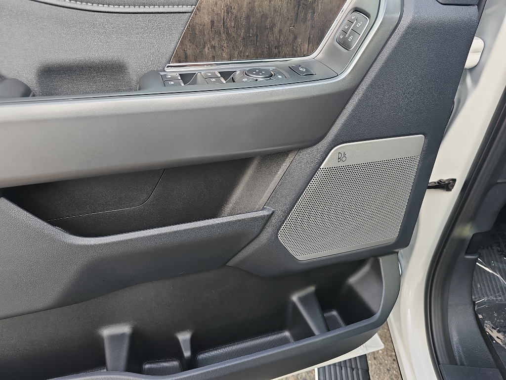 2026 Ford F-350 Super Duty Lariat - Photo 9