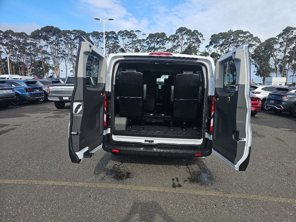 2023 Ford Transit XLT Van photo 4