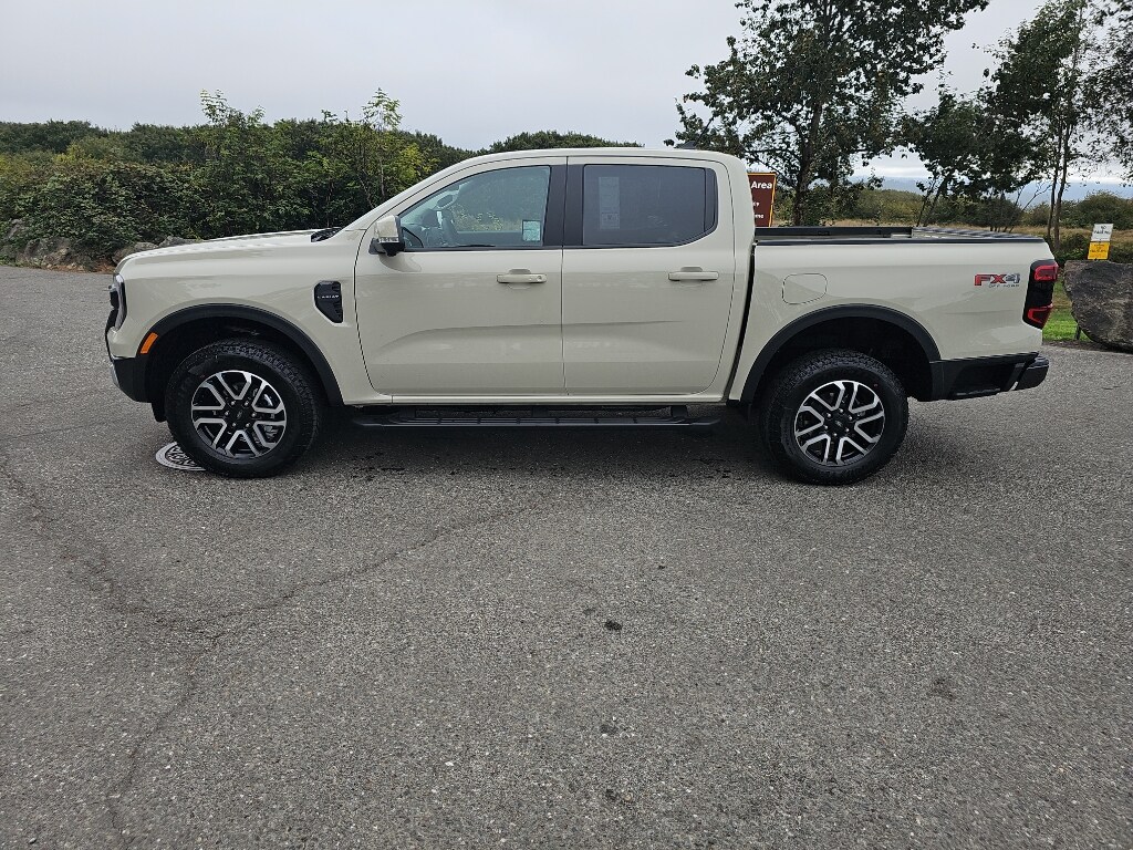 2025 Ford Ranger Lariat photo 2