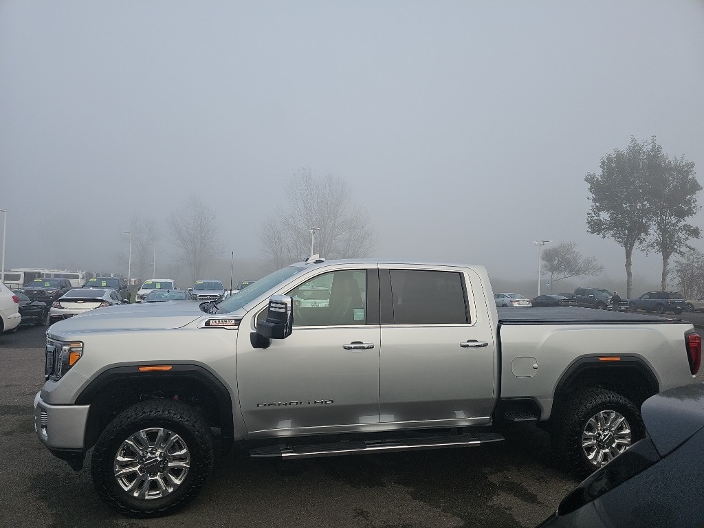 Used 2022 GMC Sierra Denali Truck Crew Cab