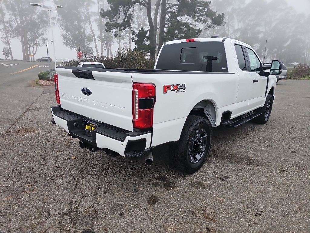 2026 Ford F-350 Super Duty XL - Photo 7