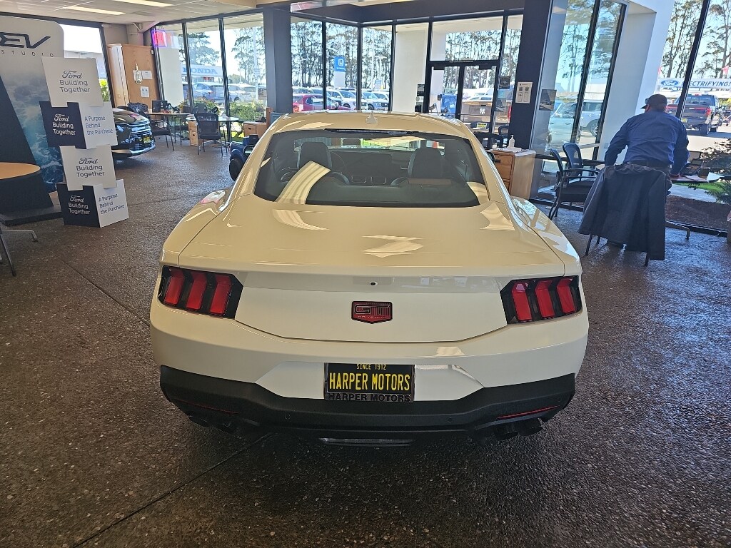 2025 Ford Mustang GT Premium photo 4