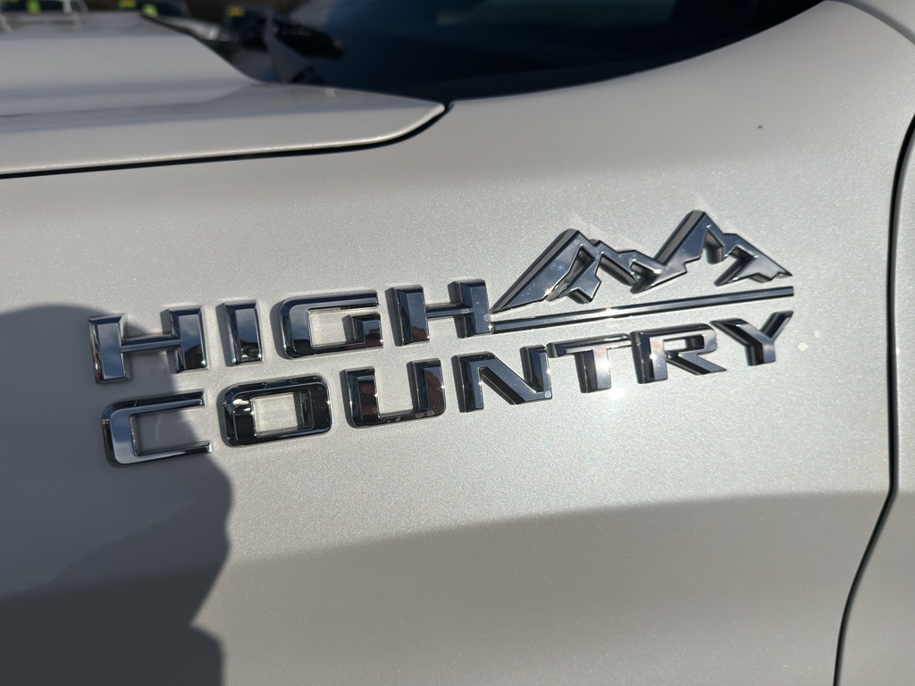 Used 2022 Chevrolet Silverado High Country Truck Crew Cab