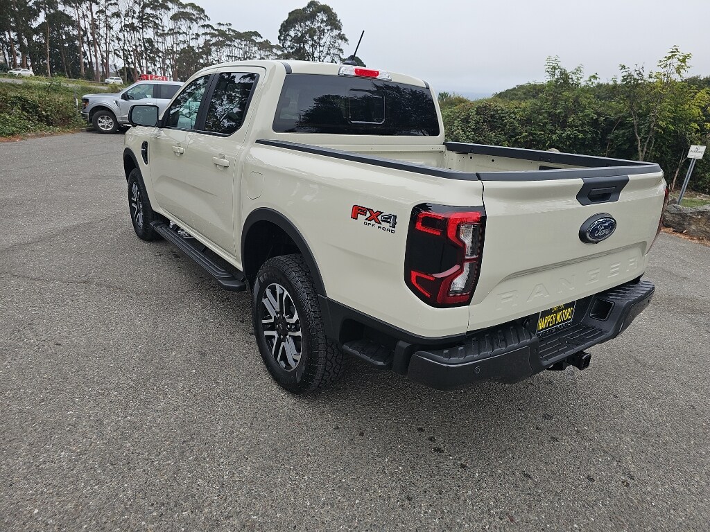 2025 Ford Ranger Lariat photo 3