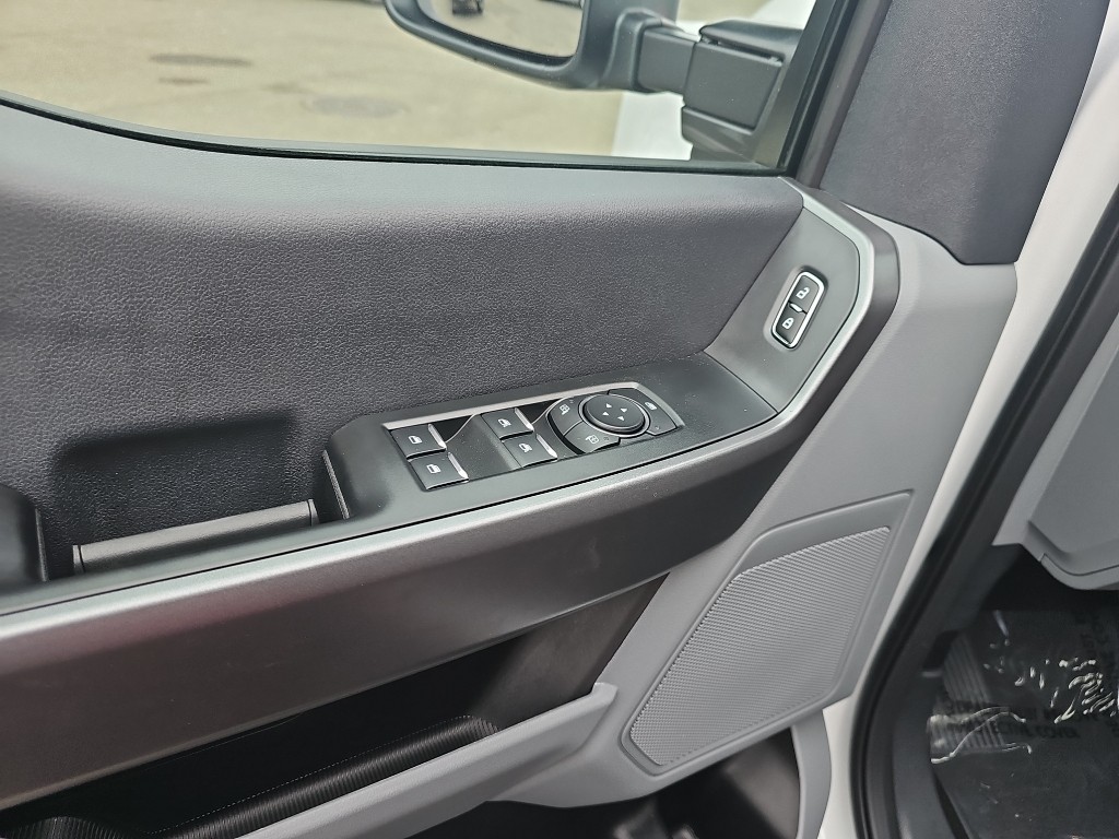 2026 Ford F-350 Super Duty XL - Photo 11