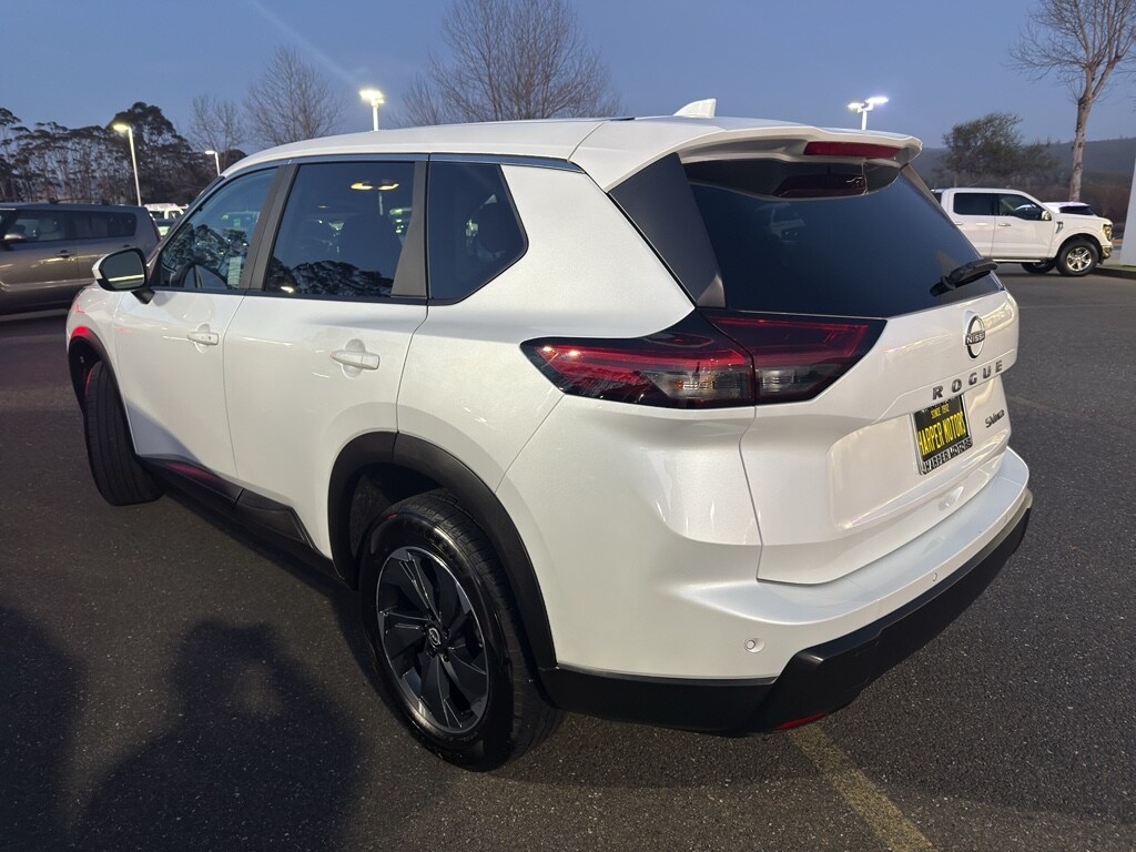 Used 2024 Nissan Rogue SV AWD SUV