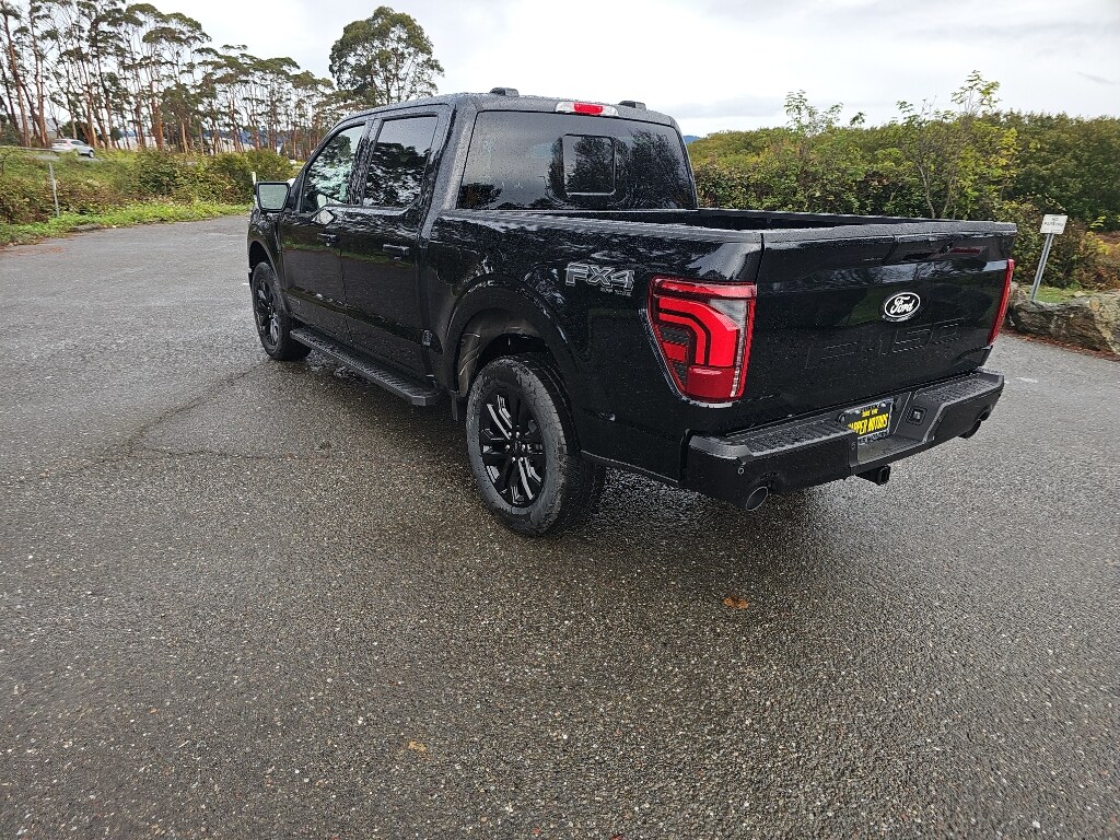 2025 Ford F-150 Lariat photo 3