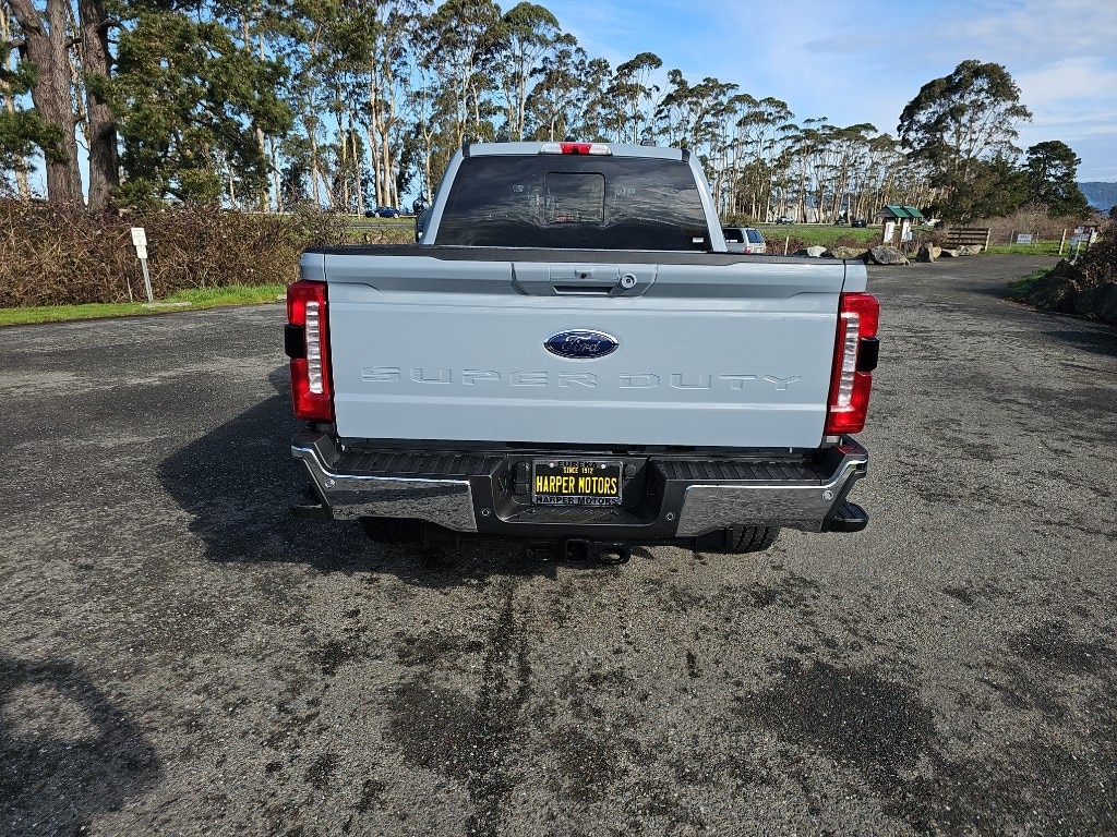 New 2026 Ford Super Duty F-350 Lariat TRUCK