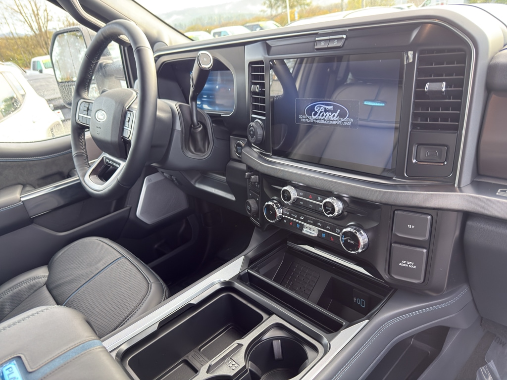 2026 Ford F-350 Super Duty Platinum - Photo 18