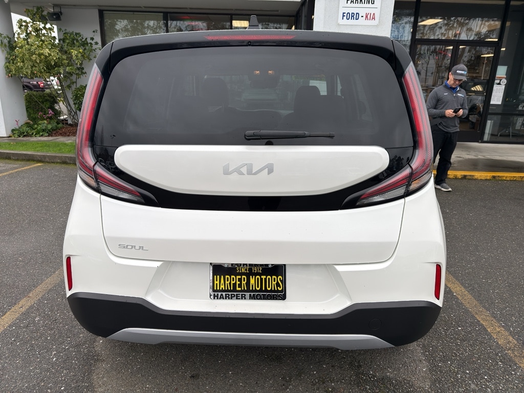 Used 2023 Kia Soul LX Hatchback
