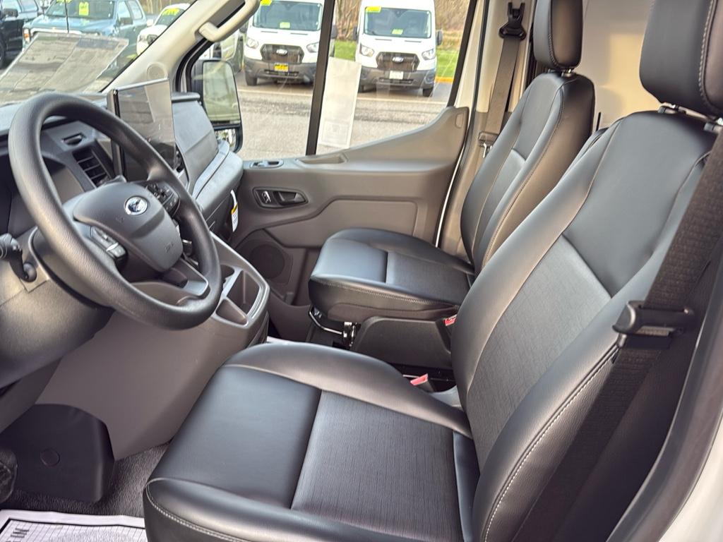 2025 Ford Transit Cargo Van photo 3