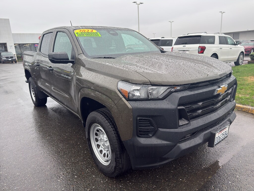 Used 2024 Chevrolet Colorado 2WD Work Truck Truck Crew Cab