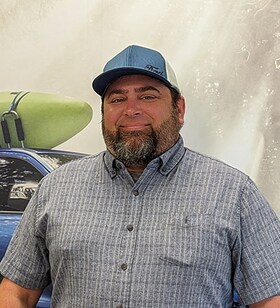 Staff member Brad Van Pelt from ID_7c6da14c7437