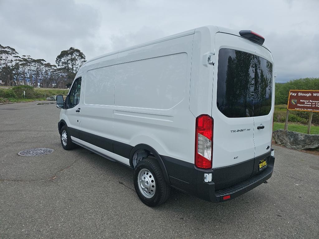 2025 Ford Transit Cargo Van photo 3