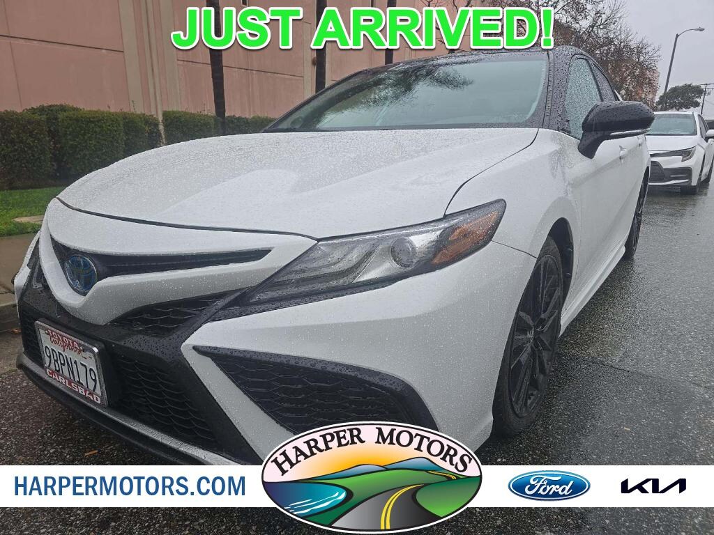 Used 2022 Toyota Camry Hybrid Hybrid XSE Sedan