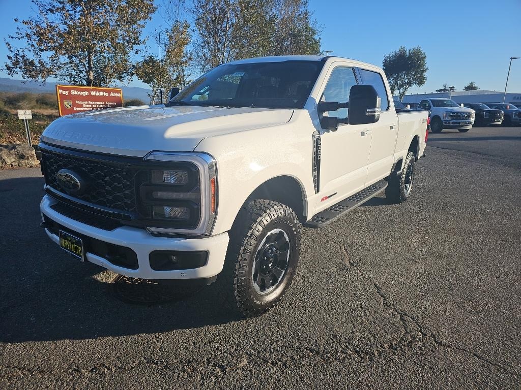 New 2025 Ford Super Duty F-350 Lariat TRUCK