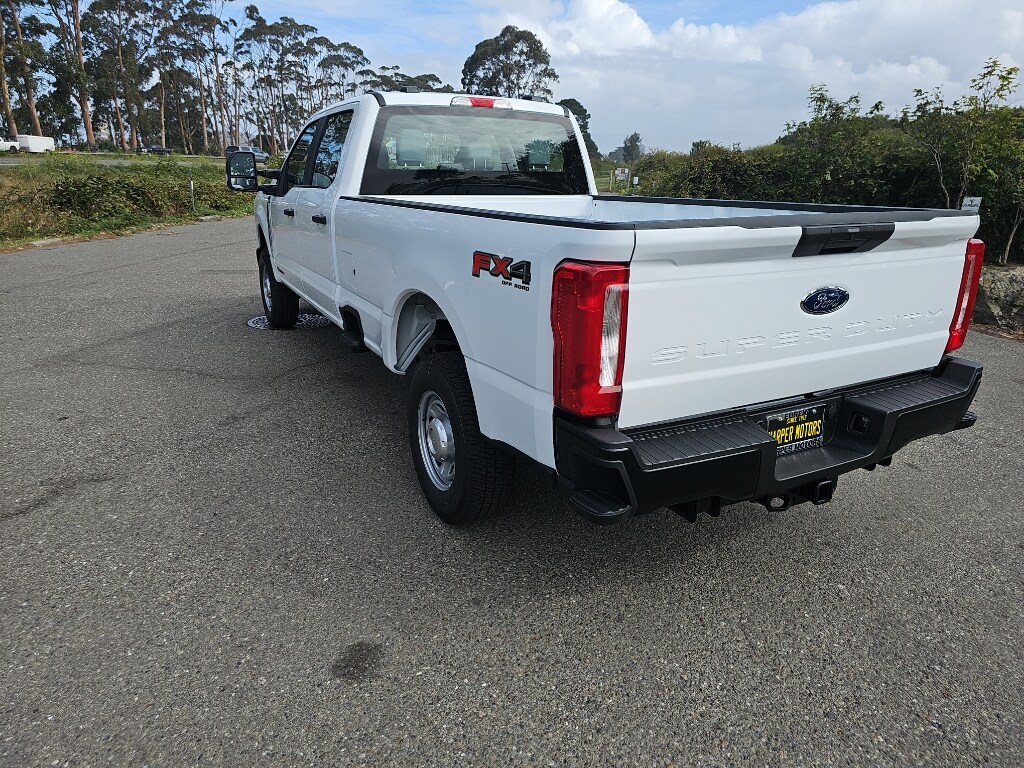 2026 Ford F-250 XL photo 3