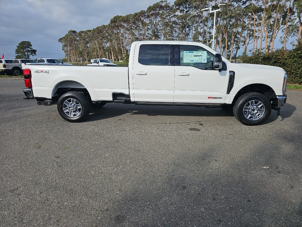 2026 Ford F-350 Super Duty Lariat - Photo 6