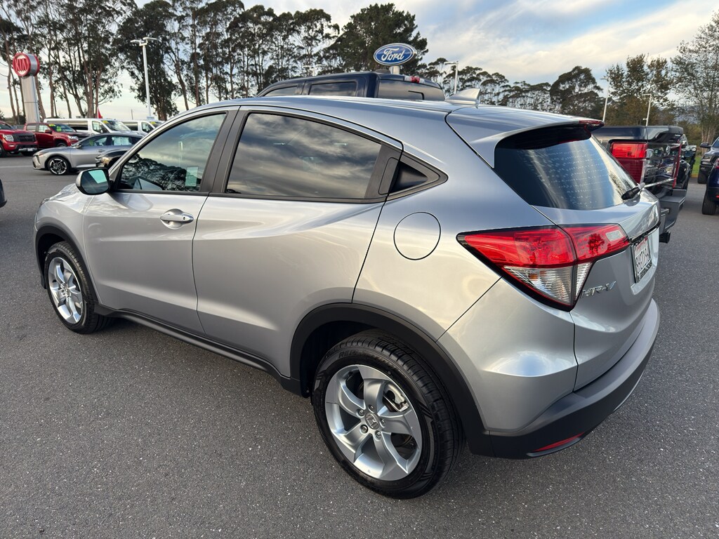2019 Honda HR-V LX photo 2